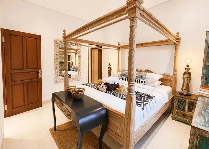 Double6 5br - Pool & Parking * Seminyak