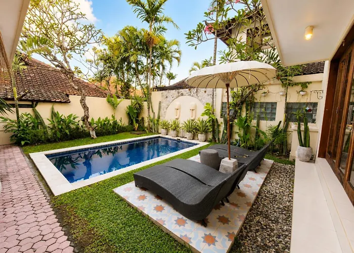 Villa Double6 5br - Pool & Parking Seminyak
